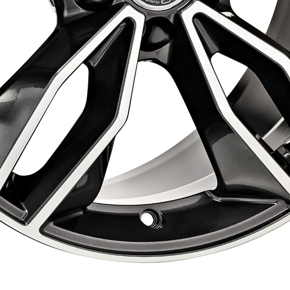 18 Inch MSW (by OZ) 71 Grey Polished Alloy Wheels