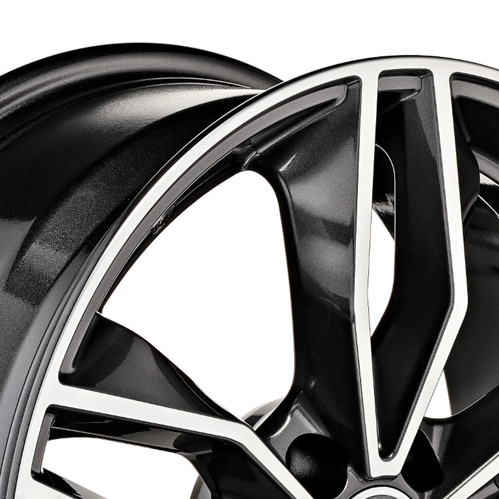 17 Inch MSW (by OZ) 71 Grey Polished Alloy Wheels