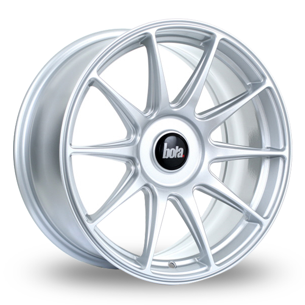 17 Inch Bola B15 Silver Alloy Wheels