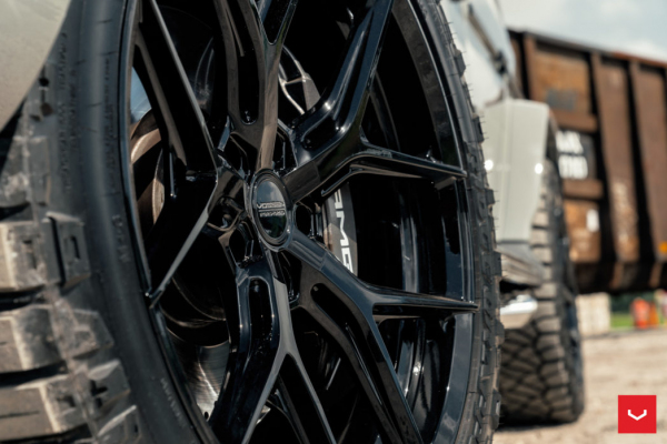 20 Inch Vossen HF-5 Custom Colour Alloy Wheels