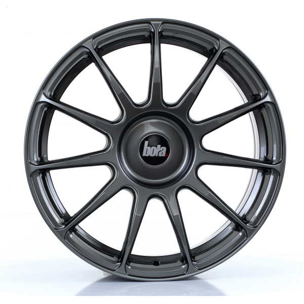 18 Inch Bola VST Gloss Gunmetal Alloy Wheels