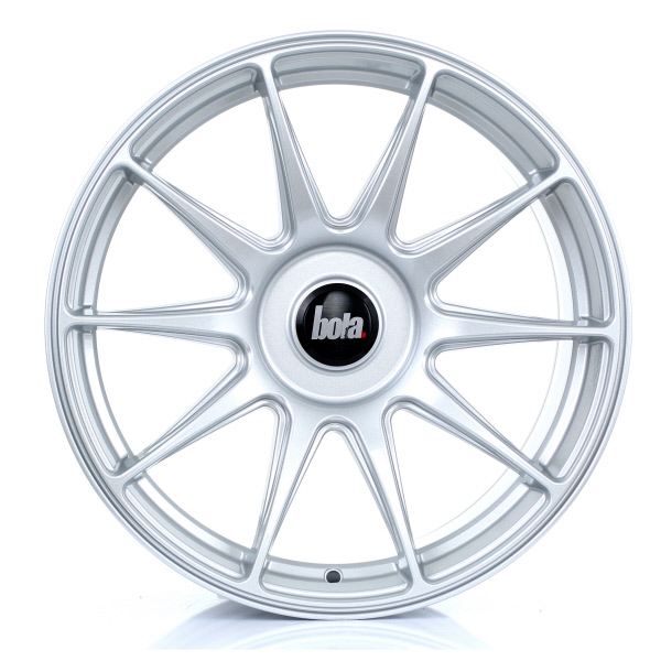 17 Inch Bola B15 Silver Alloy Wheels